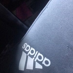 Meet your Posher, Sidney